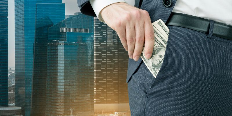 Lý giải nằm mơ thấy người ta cho tiền đánh số gì sẽ may mắn?