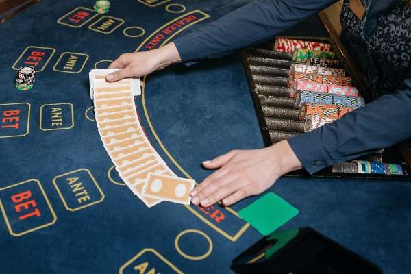 Áp dụng chiến thuật Martingale khi chơi baccarat